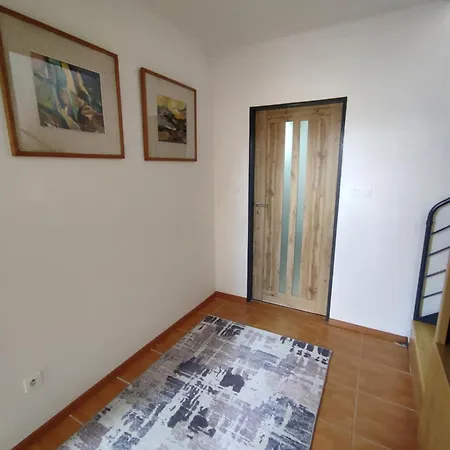 Ubytovani Ema *